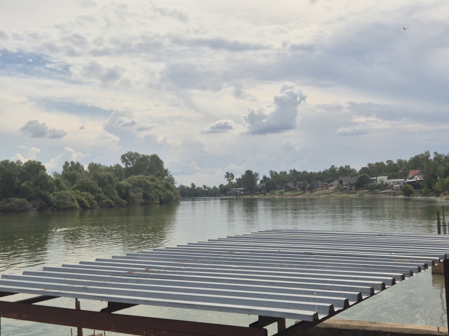 5 Bedroom Property for Sale in Bloemhof North West